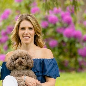 Meet your Posher, Caitlin